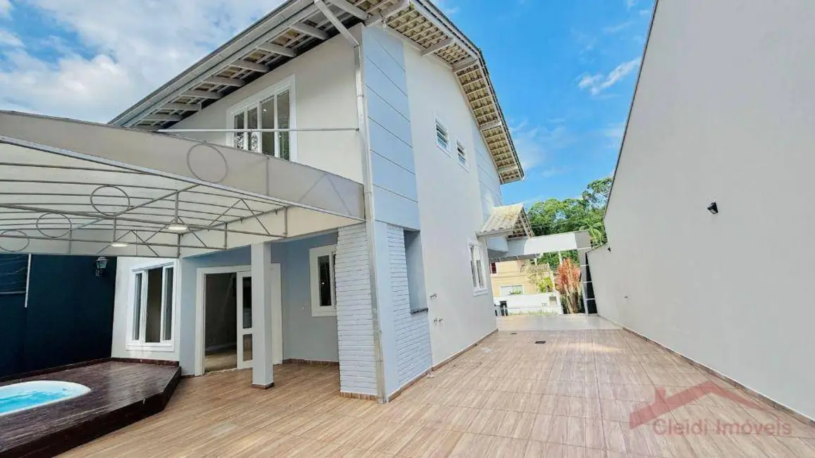 Foto 5 de Casa com 4 quartos à venda, 392m2 em América, Joinville - SC