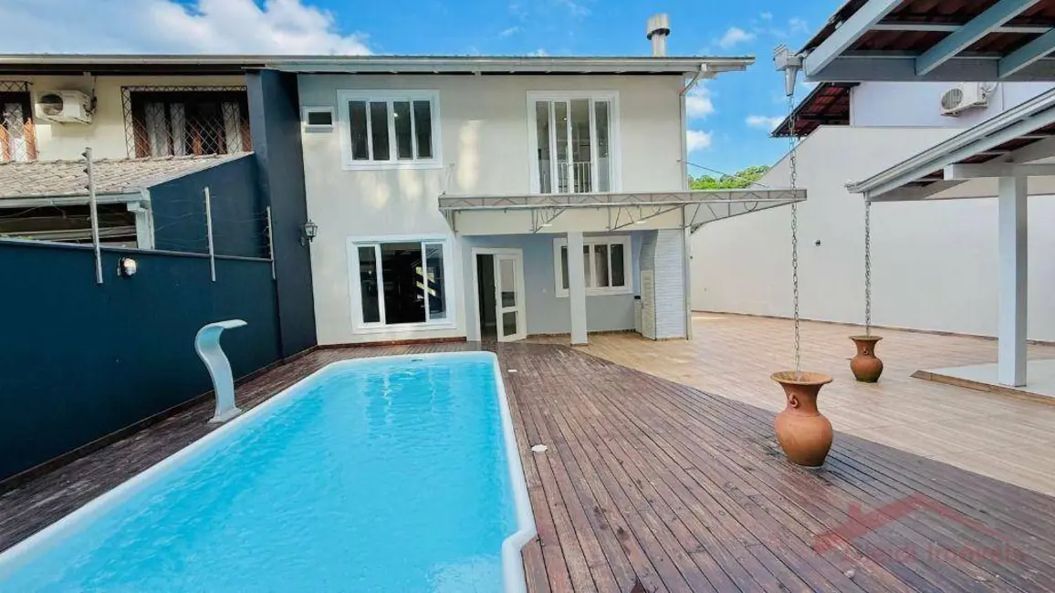 Foto 3 de Casa com 4 quartos à venda, 392m2 em América, Joinville - SC