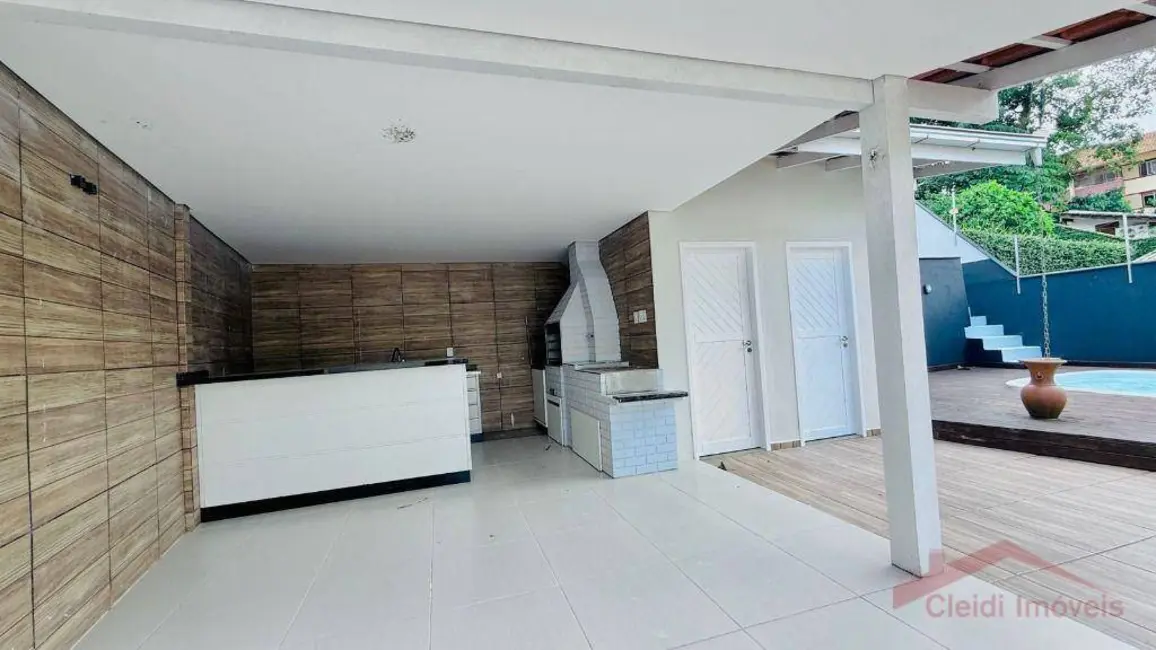 Foto 7 de Casa com 4 quartos à venda, 392m2 em América, Joinville - SC