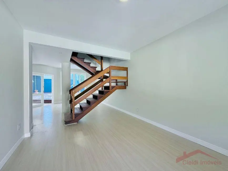 Foto 8 de Casa com 4 quartos à venda, 392m2 em América, Joinville - SC