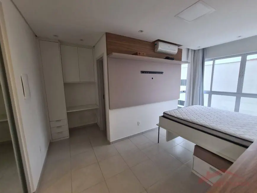 Foto 5 de Apartamento com 1 quarto para alugar, 37m2 em Bucarein, Joinville - SC