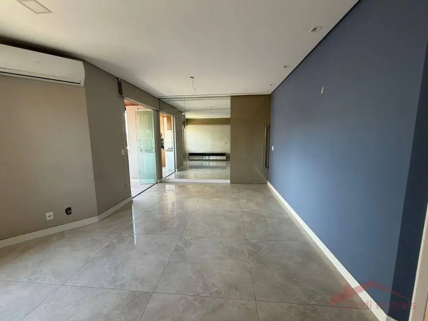 Foto 3 de Apartamento com 3 quartos à venda, 131m2 em Centro, Joinville - SC