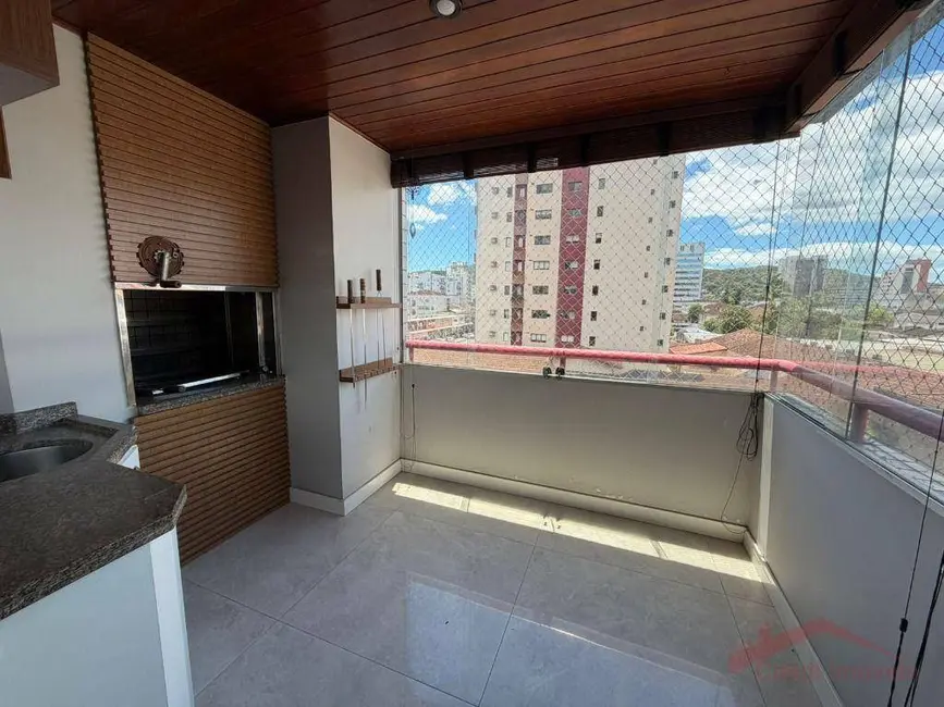 Foto 8 de Apartamento com 3 quartos à venda, 131m2 em Centro, Joinville - SC