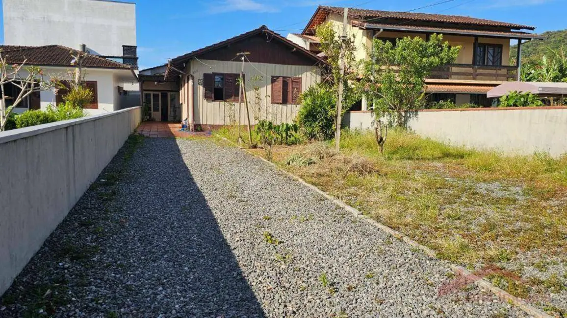 Foto 2 de Terreno / Lote à venda, 400m2 em Bom Retiro, Joinville - SC