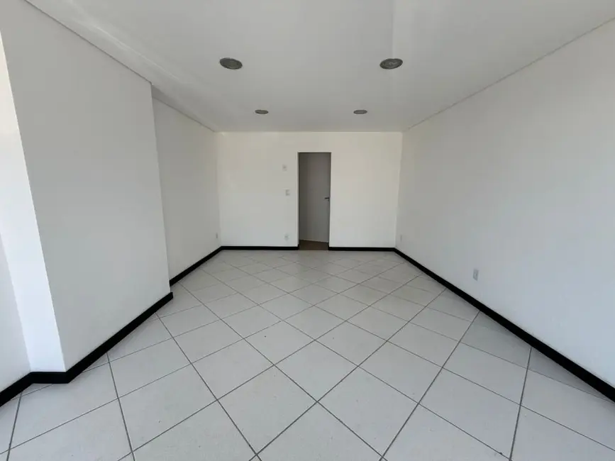 Loja para alugar, 30m2 em América, Joinville - SC - imagem 3 Foto 3 de Loja para alugar, 30m2 em América, Joinville - SC