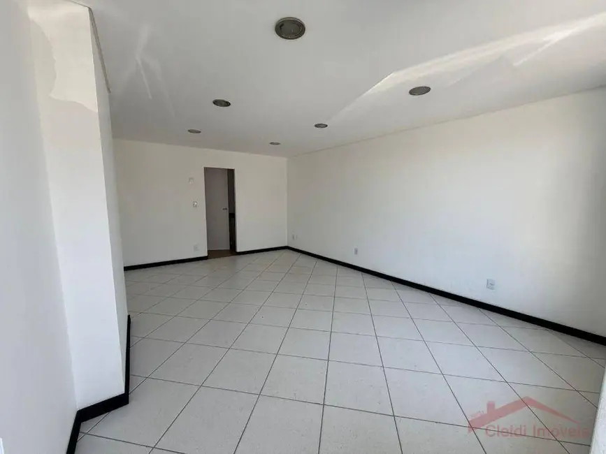 Foto 4 de Loja para alugar, 30m2 em América, Joinville - SC