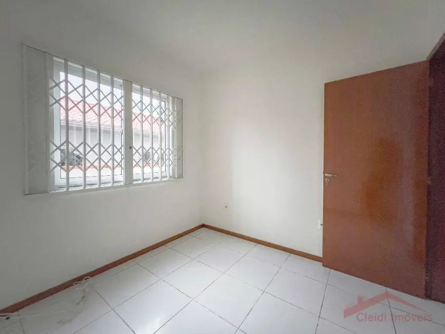 Foto 9 de Apartamento com 2 quartos à venda, 80m2 em Iririú, Joinville - SC