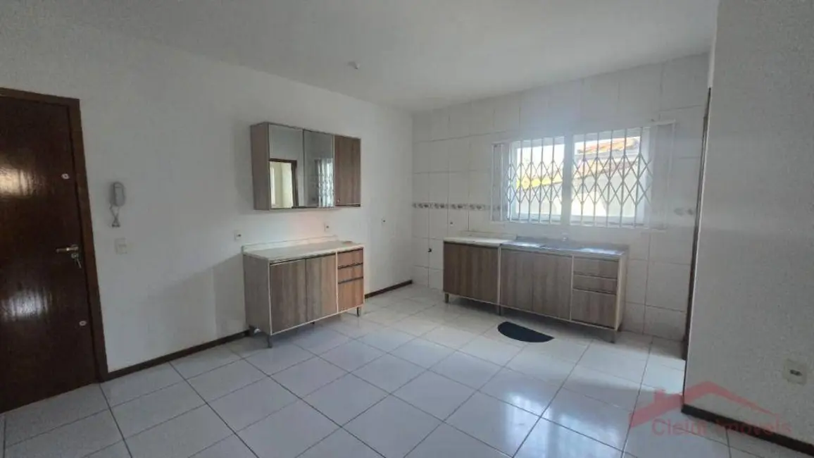 Foto 9 de Apartamento com 2 quartos à venda e para alugar, 80m2 em Iririú, Joinville - SC