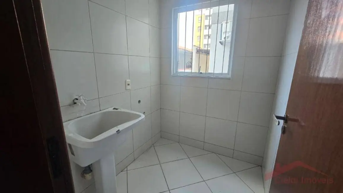 Foto 8 de Apartamento com 2 quartos à venda, 80m2 em Iririú, Joinville - SC
