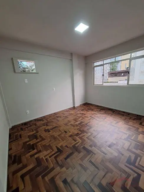 Foto 2 de Apartamento com 1 quarto para alugar, 60m2 em América, Joinville - SC