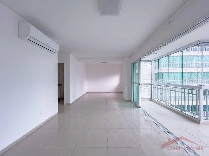 Foto 2 de Apartamento com 3 quartos à venda, 262m2 em Centro, Joinville - SC