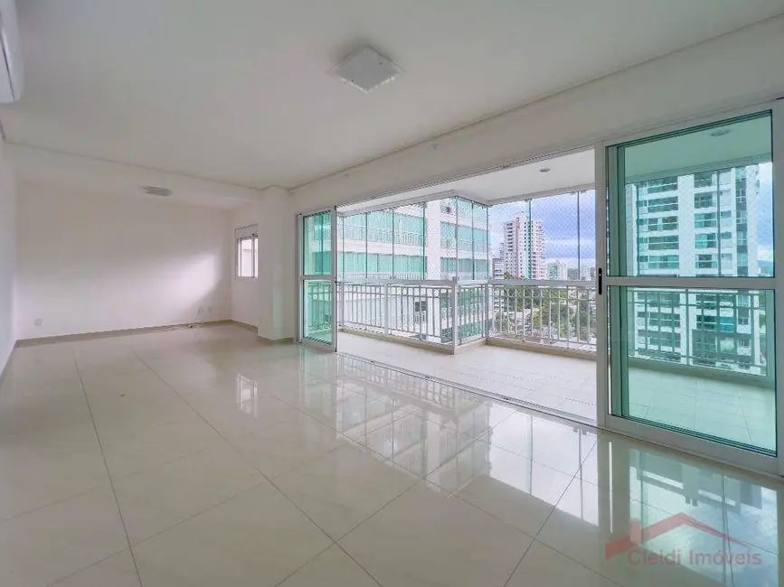 Foto 4 de Apartamento com 3 quartos à venda, 262m2 em Centro, Joinville - SC