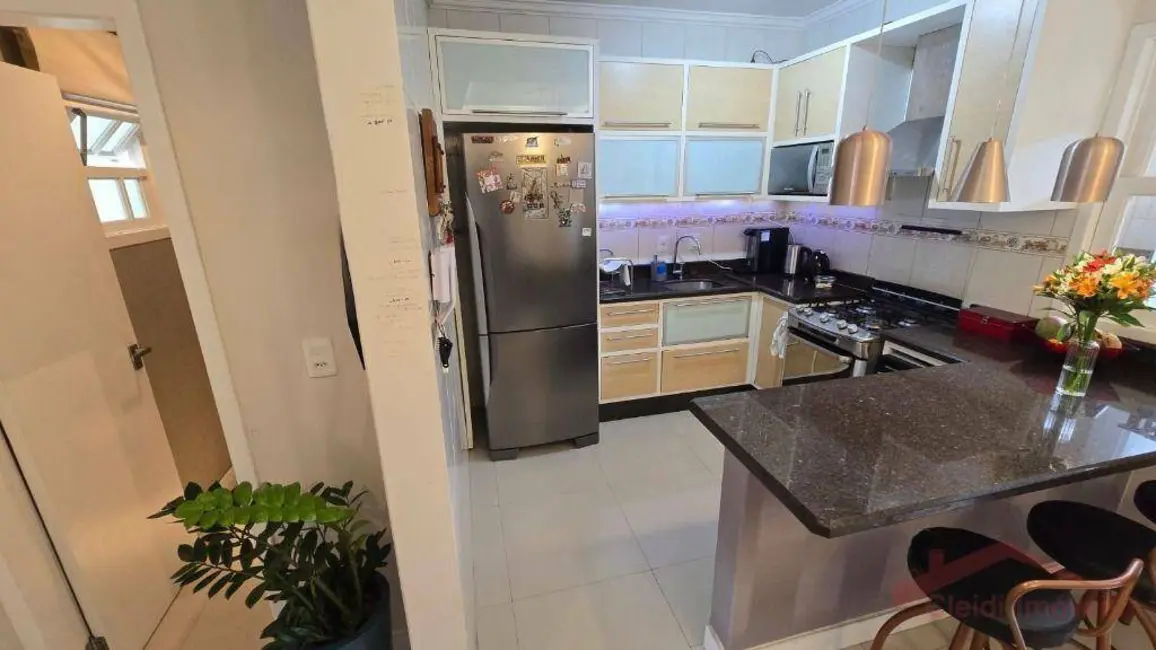 Foto 2 de Casa com 3 quartos à venda, 125m2 em Costa e Silva, Joinville - SC