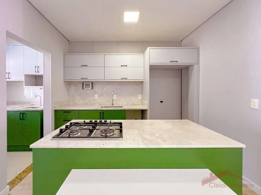 Foto 3 de Casa com 3 quartos à venda, 148m2 em Saguaçu, Joinville - SC