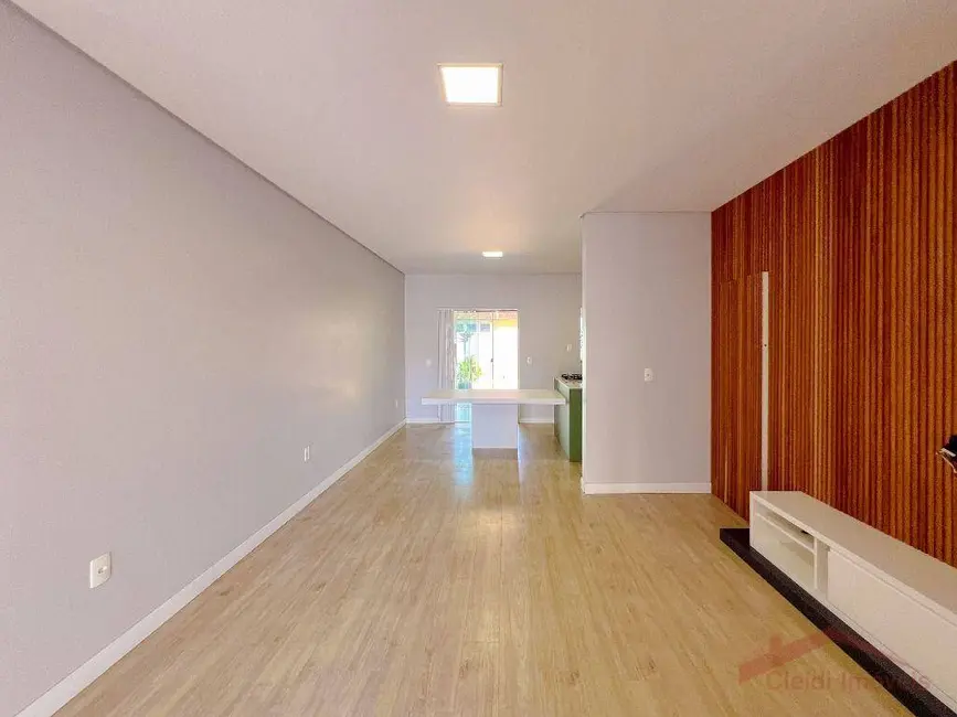 Foto 9 de Casa com 3 quartos à venda, 148m2 em Saguaçu, Joinville - SC