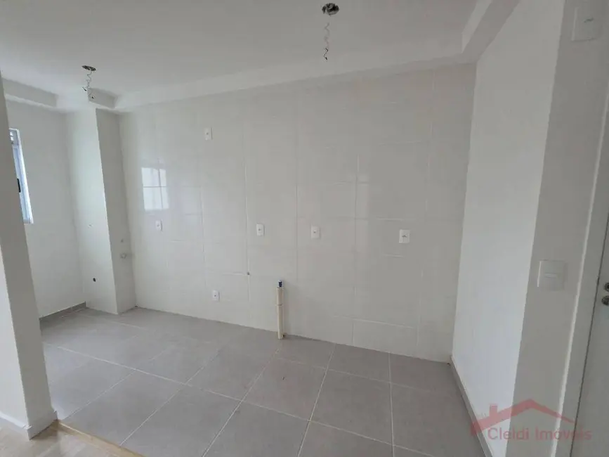 Foto 4 de Apartamento com 2 quartos à venda, 45m2 em Costa e Silva, Joinville - SC