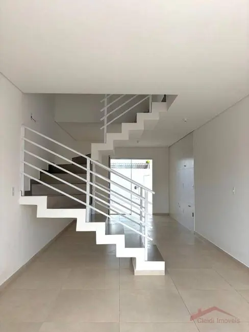 Foto 4 de Sobrado com 3 quartos à venda, 105m2 em Comasa, Joinville - SC