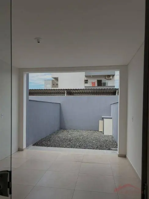 Foto 2 de Sobrado com 3 quartos à venda, 105m2 em Comasa, Joinville - SC