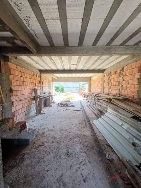 Sobrado com 3 quartos à venda, 170m2 em Boa Vista, Joinville - SC - imagem 4 Foto 4 de Sobrado com 3 quartos à venda, 170m2 em Boa Vista, Joinville - SC