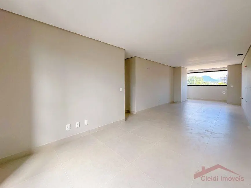 Foto 6 de Apartamento com 3 quartos à venda, 94m2 em Saguaçu, Joinville - SC
