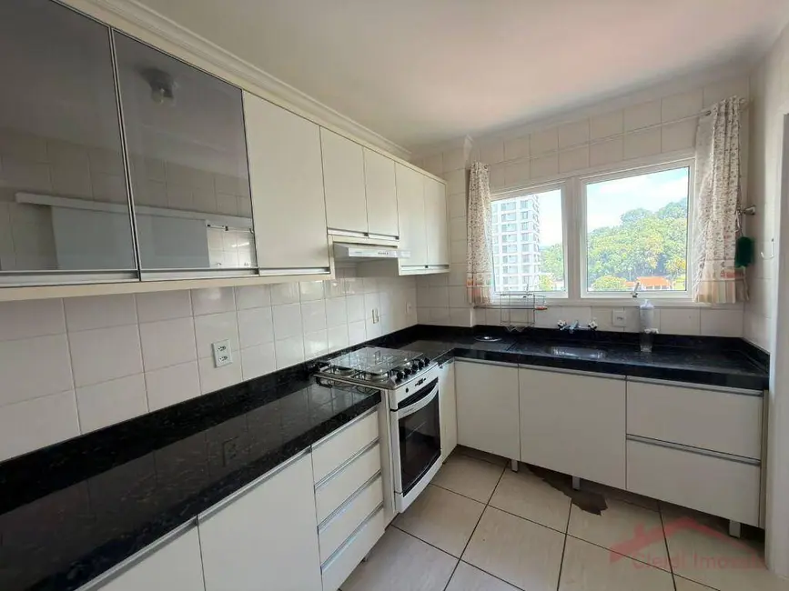 Foto 8 de Apartamento com 3 quartos para alugar, 146m2 em América, Joinville - SC