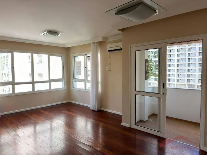 Foto 3 de Apartamento com 3 quartos para alugar, 146m2 em América, Joinville - SC