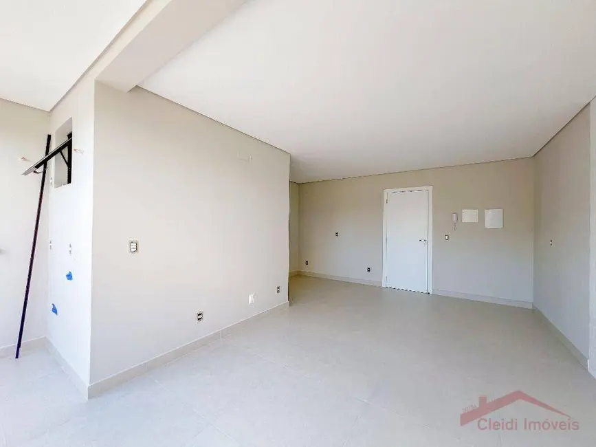 Foto 4 de Apartamento com 1 quarto à venda, 45m2 em Saguaçu, Joinville - SC