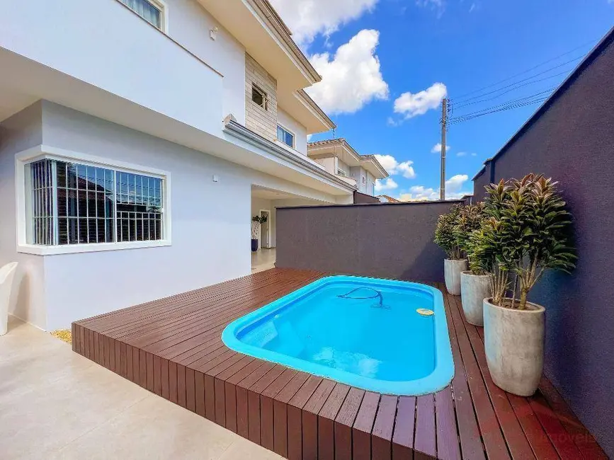 Foto 9 de Sobrado com 3 quartos à venda, 167m2 em Iririú, Joinville - SC