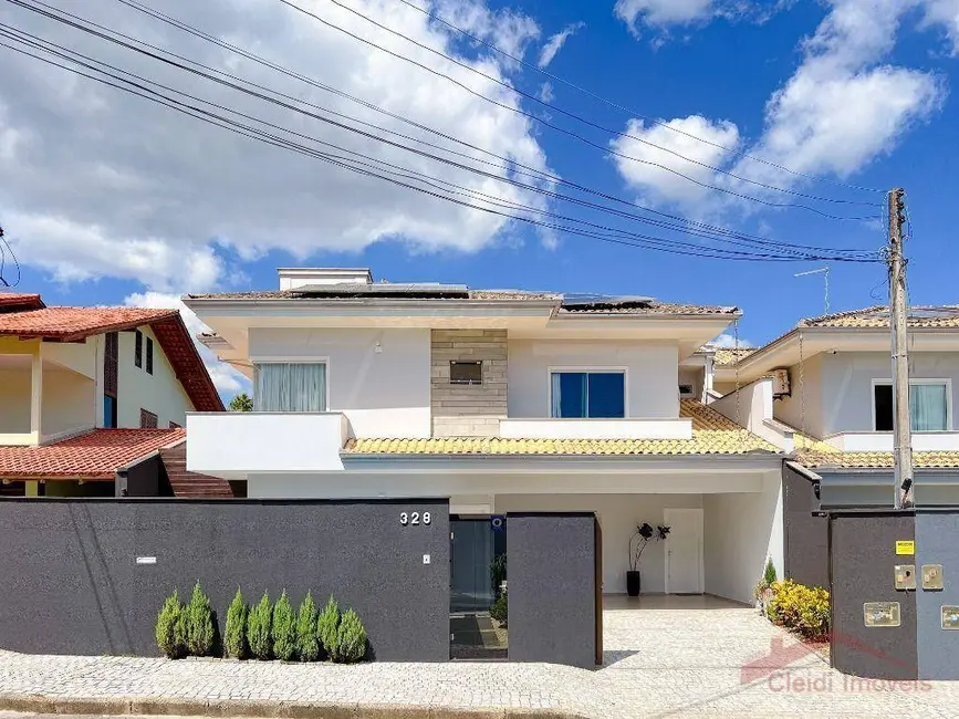 Foto 1 de Sobrado com 3 quartos à venda, 167m2 em Iririú, Joinville - SC