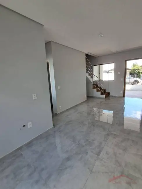 Foto 6 de Sobrado com 3 quartos à venda, 110m2 em Bom Retiro, Joinville - SC