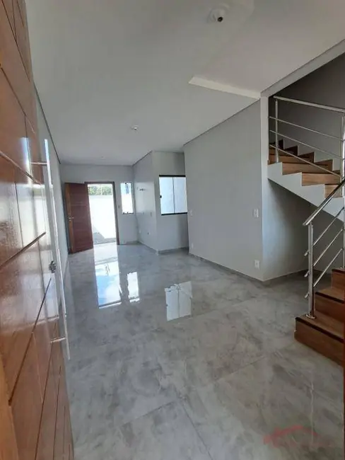 Foto 4 de Sobrado com 3 quartos à venda, 110m2 em Bom Retiro, Joinville - SC
