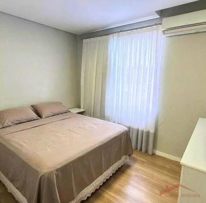Foto 5 de Apartamento com 3 quartos para alugar, 125m2 em Glória, Joinville - SC