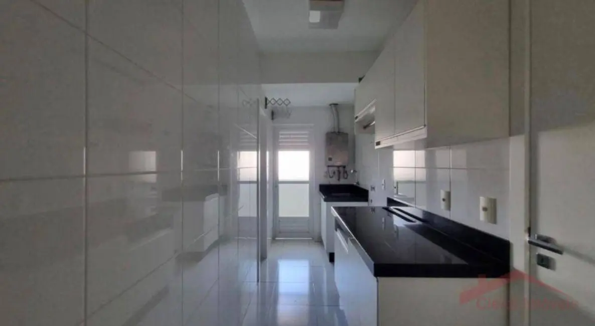 Foto 3 de Apartamento com 3 quartos à venda, 197m2 em Centro, Joinville - SC