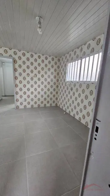 Casa com 2 quartos para alugar, 256m2 em América, Joinville - SC - imagem 7 Foto 7 de Casa com 2 quartos para alugar, 256m2 em América, Joinville - SC