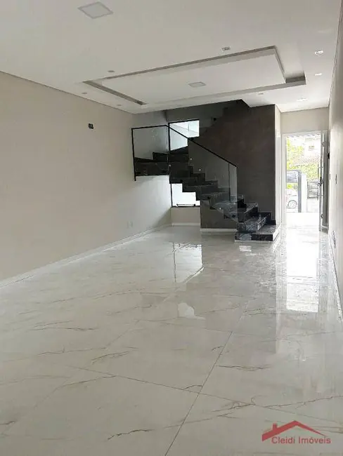 Casa com 3 quartos à venda, 123m2 em Saguaçu, Joinville - SC - imagem 4 Foto 4 de Casa com 3 quartos à venda, 123m2 em Saguaçu, Joinville - SC