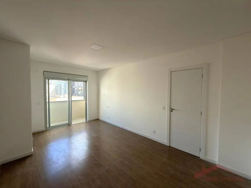 Foto 6 de Apartamento com 3 quartos à venda, 111m2 em América, Joinville - SC