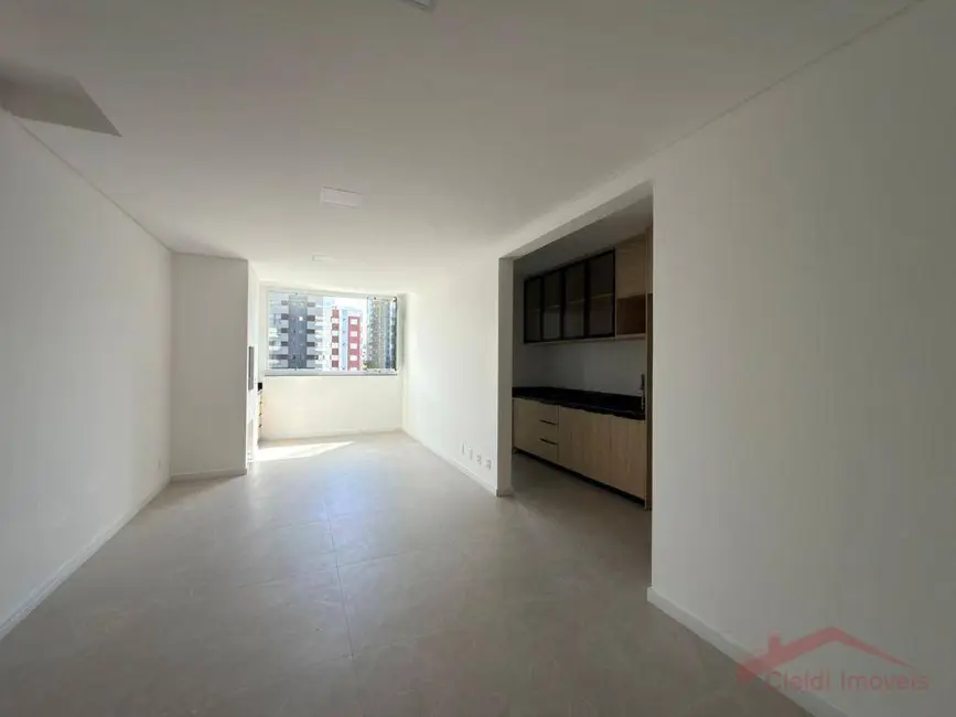 Foto 2 de Apartamento com 3 quartos à venda, 111m2 em América, Joinville - SC