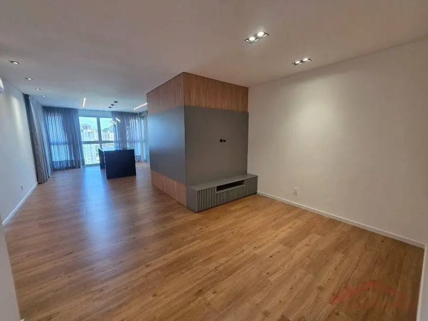 Foto 4 de Apartamento com 2 quartos à venda, 101m2 em Centro, Joinville - SC