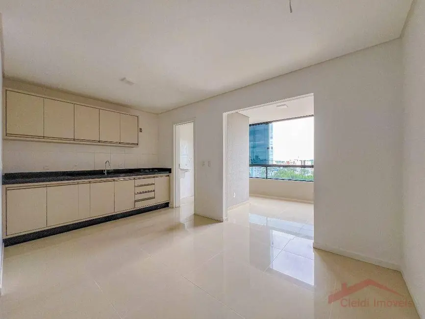 Foto 8 de Apartamento com 3 quartos à venda, 130m2 em Anita Garibaldi, Joinville - SC