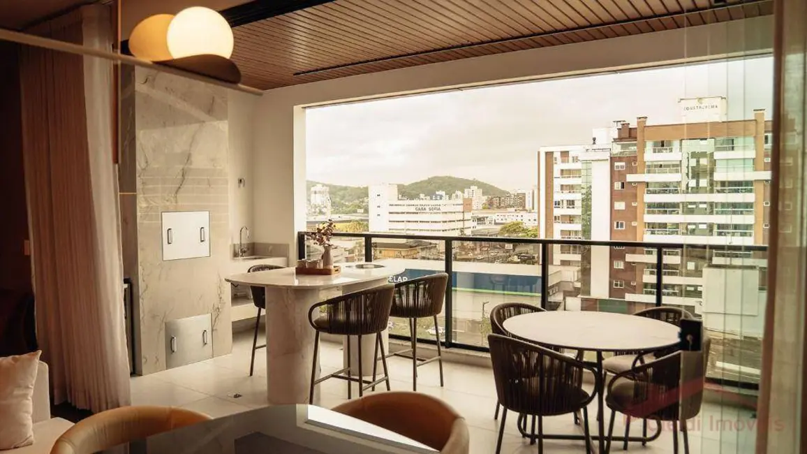 Foto 9 de Apartamento com 3 quartos à venda, 264m2 em Santo Antônio, Joinville - SC