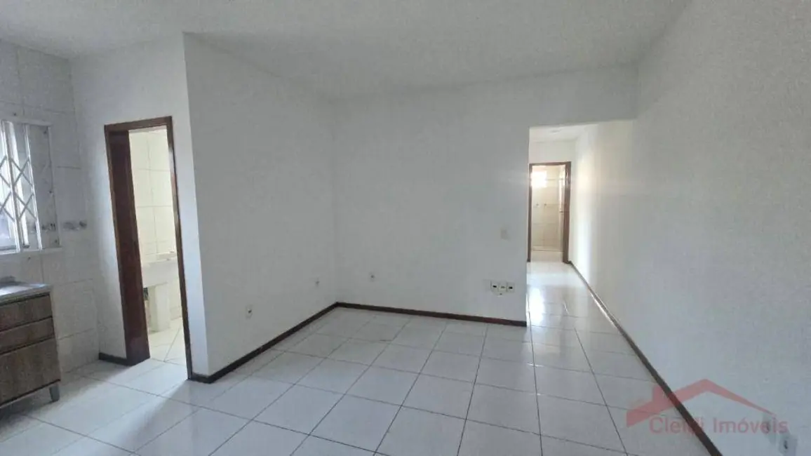 Foto 4 de Apartamento com 2 quartos para alugar, 80m2 em Iririú, Joinville - SC