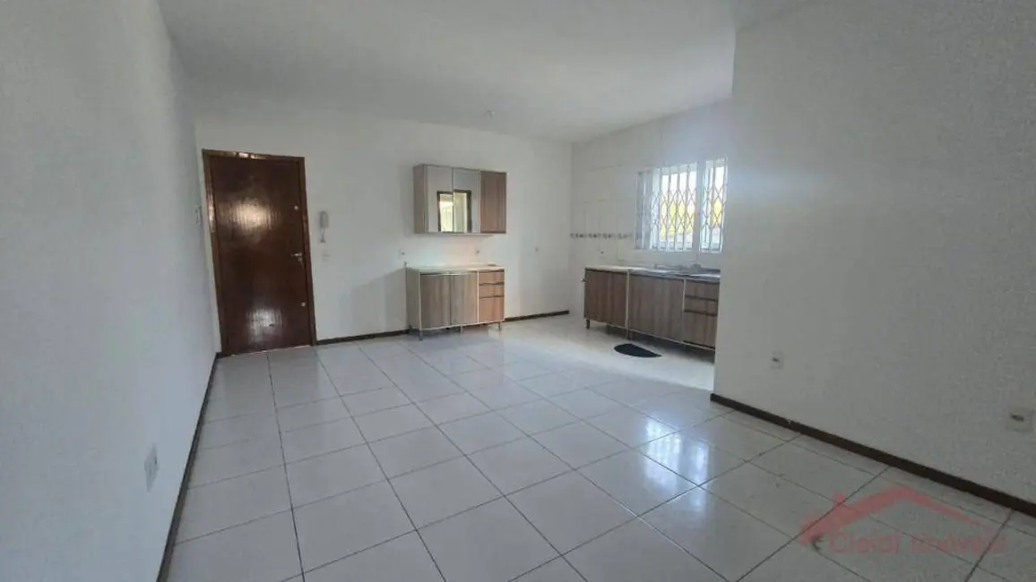 Foto 8 de Apartamento com 2 quartos para alugar, 80m2 em Iririú, Joinville - SC