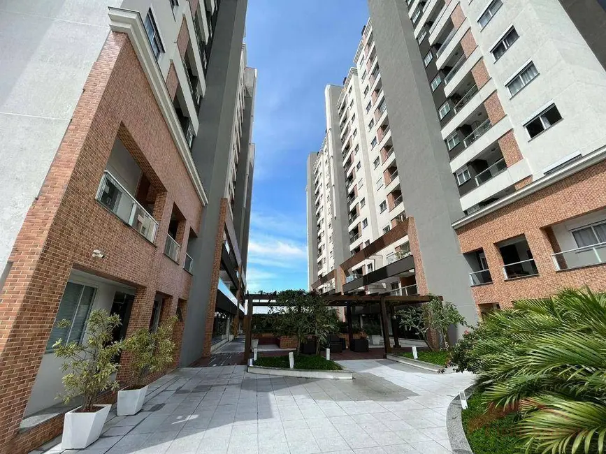 Foto 1 de Apartamento com 1 quarto para alugar, 47m2 em Bucarein, Joinville - SC