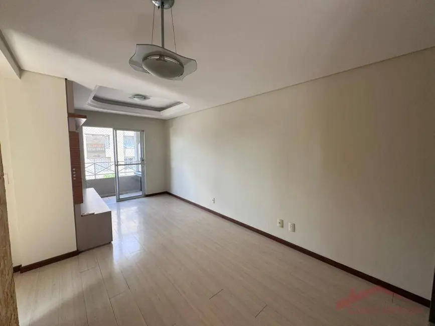 Foto 3 de Apartamento com 2 quartos para alugar, 69m2 em Floresta, Joinville - SC
