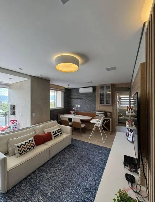 Foto 2 de Apartamento com 2 quartos à venda, 131m2 em Costa e Silva, Joinville - SC