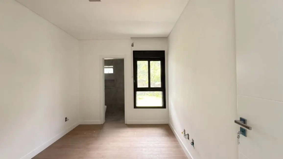 Foto 8 de Casa com 3 quartos à venda, 163m2 em América, Joinville - SC