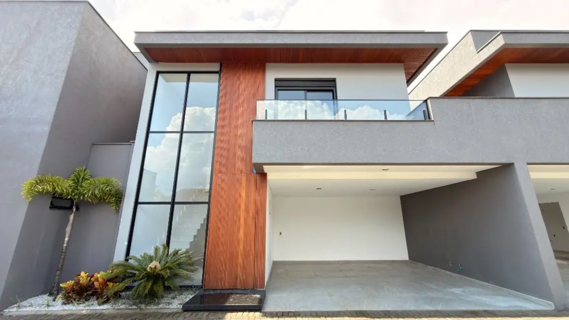 Foto 1 de Casa com 3 quartos à venda, 163m2 em América, Joinville - SC