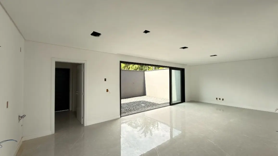Foto 5 de Casa com 3 quartos à venda, 163m2 em América, Joinville - SC