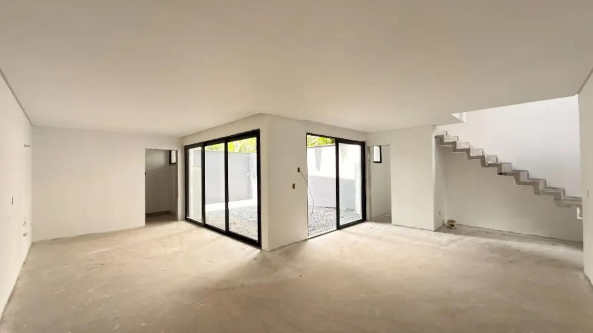 Foto 3 de Casa com 3 quartos à venda, 185m2 em América, Joinville - SC