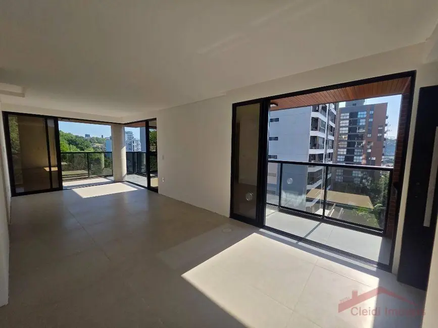 Foto 5 de Apartamento com 3 quartos à venda, 185m2 em Anita Garibaldi, Joinville - SC